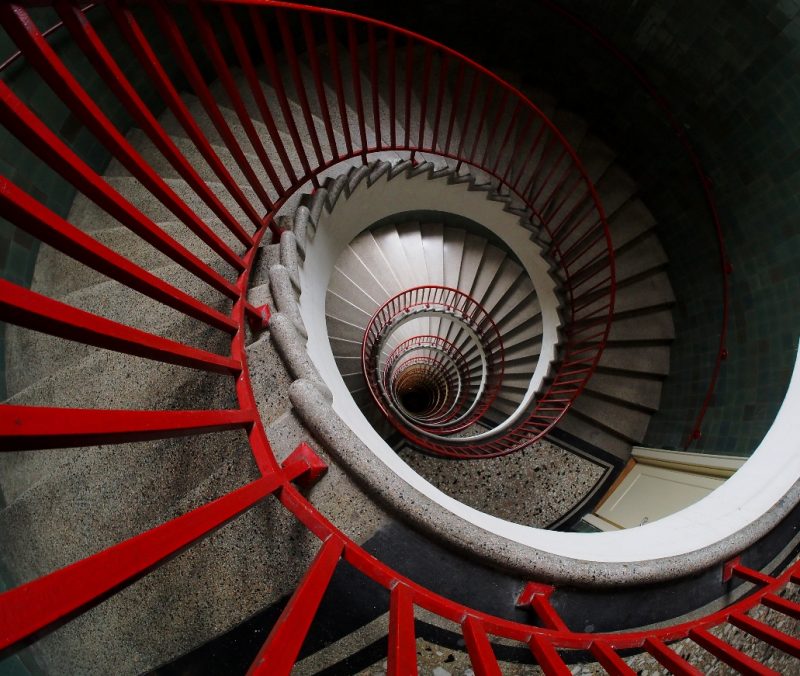 Sognare scale: la diversa simbologia legata a questimmagine Sognare scale a chiocciola